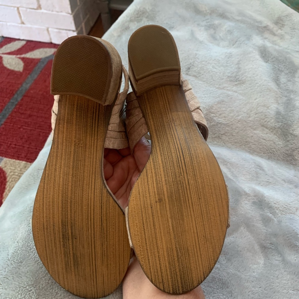 not rated Women's Sandals in Tan, Size: 7-1/2, cute sandal in great shape - Picture 5 of 9